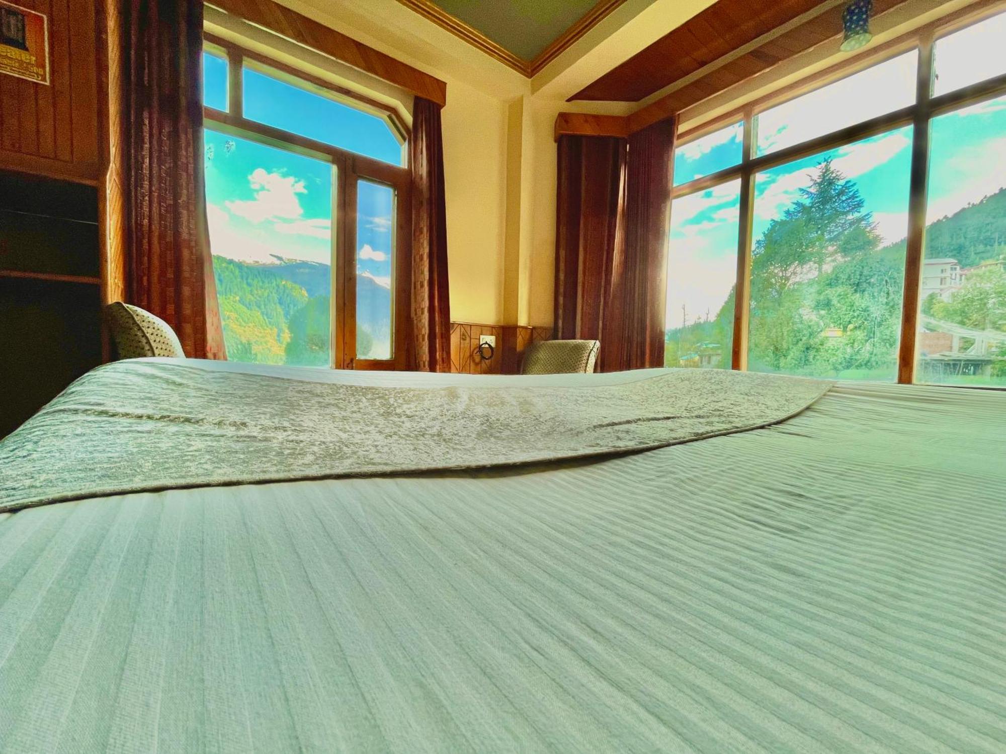 Woods Villa Cottages Manali - 1,2,3,4 Cottages & Villas Available In Manali With Scenic Mountain View Екстериор снимка